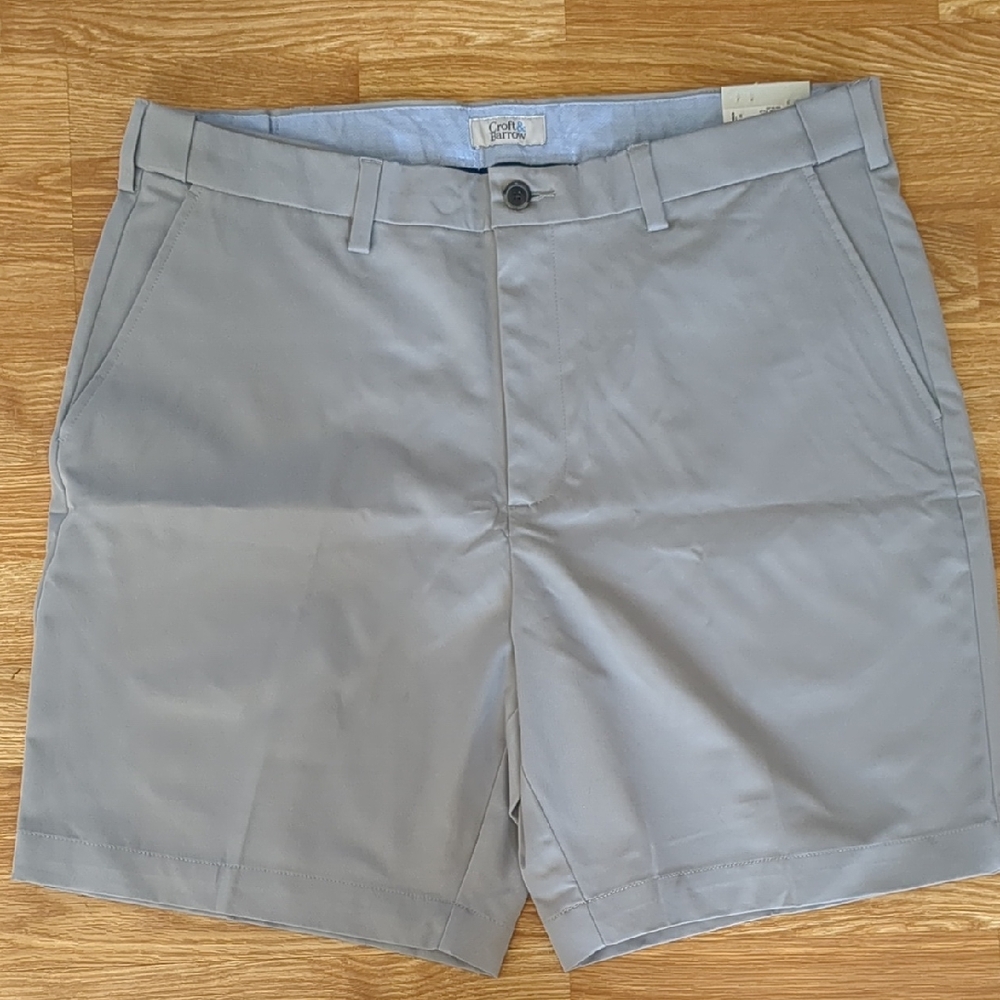 Mens Flat Front Shorts by Croft & Barrow, Light Gray, Size 38, NEW, nwt